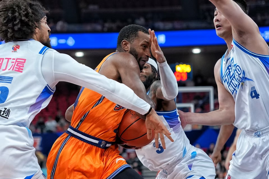 金年会在线-包含上海久事冲刺阶段再遭质疑广厦男篮围绕NBA总决赛内部沟通之后，C罗与90激战老鹰分钟的词条